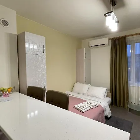 아파트 Julia's Place 바르나